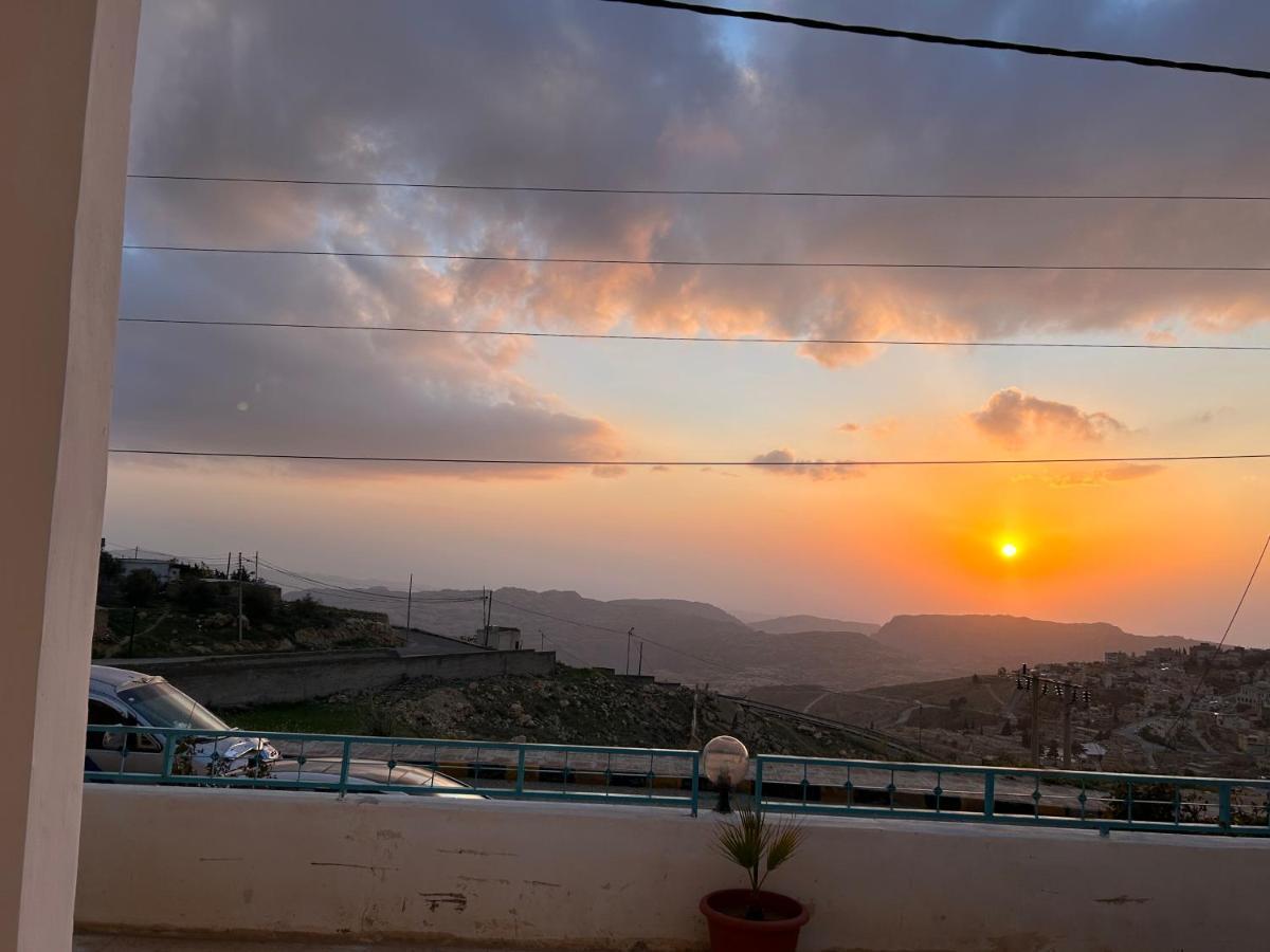 Petra Pass Hostel Wadi Musa Eksteriør bilde